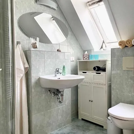 Haensel Apartment *
